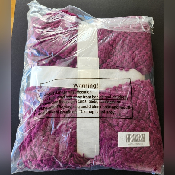 St. Clair Luxe Waffle 50" X 70" Throw - Wine - Picture 4 of 5